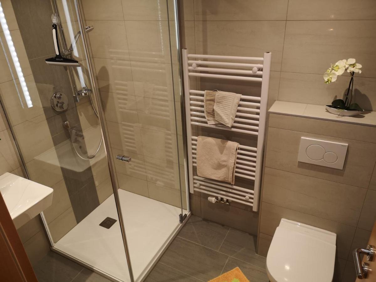 Gaestehaus Luxner Щрас им Цилертал Екстериор снимка