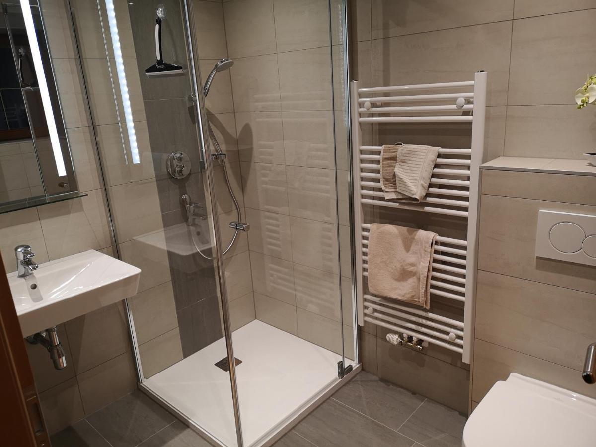Gaestehaus Luxner Щрас им Цилертал Екстериор снимка